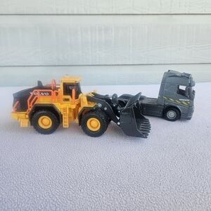 Mojorette Volvo FH-16 Grey Truck Wheel Loader L350H 1:43 Construction